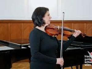 Setareh Najfar teaches Violin at GULDA SCHOOL of MUSIC Wien
